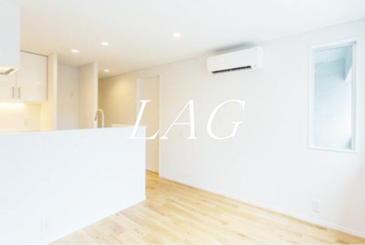 【居間・リビング】 | Ｗ－ＨＯＵＳＥⅢ | 洋室のお部屋です。