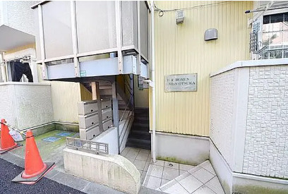 DRホームズ新大塚のエントランス