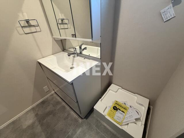 横浜市港北区篠原町の賃貸マンションの独立洗面台