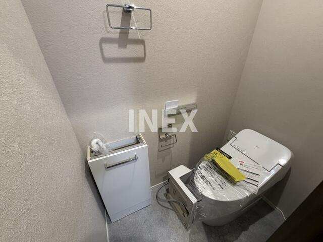 横浜市港北区篠原町の賃貸マンションのトイレ