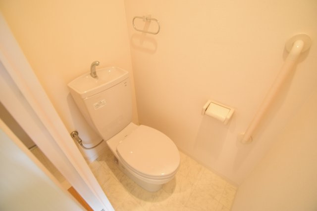 プレジールのトイレ|綺麗なトイレです