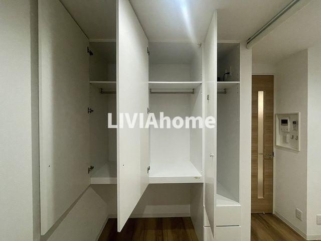 川崎市多摩区登戸の賃貸マンションの収納|同シリーズの参考写真です。実際の設備・内装は現況を優先とさせていただきます。