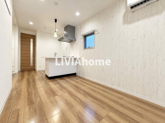 川崎市多摩区登戸の賃貸マンションの居間・リビング|同シリーズの参考写真です。実際の設備・内装は現況を優先とさせていただきます。