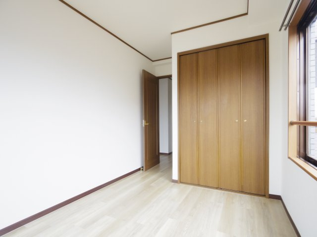 リファイン山加の内装