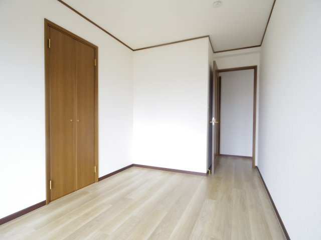 リファイン山加の内装