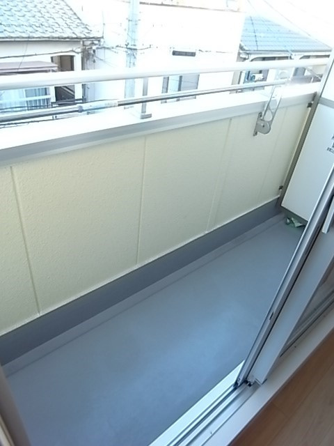尼崎市立花町４丁目の賃貸マンションのバルコニー