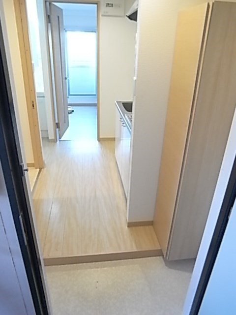 尼崎市立花町４丁目の賃貸マンションの玄関