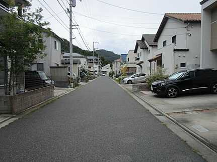 安佐南区山本新町5丁目の周辺