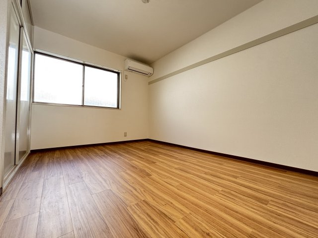 メゾンクリーク上北沢の寝室
