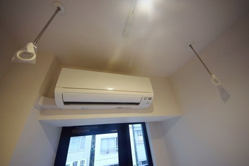 RELUXIA上野 の設備|エアコン、室内物干し竿