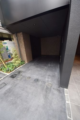RELUXIA上野 の駐車場