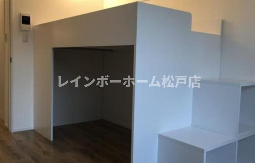 エクセルメゾンBの内装|明るい室内です