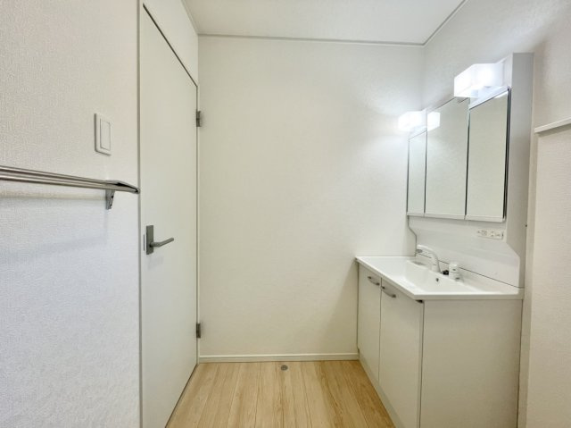 かき道第5　2号棟の独立洗面台