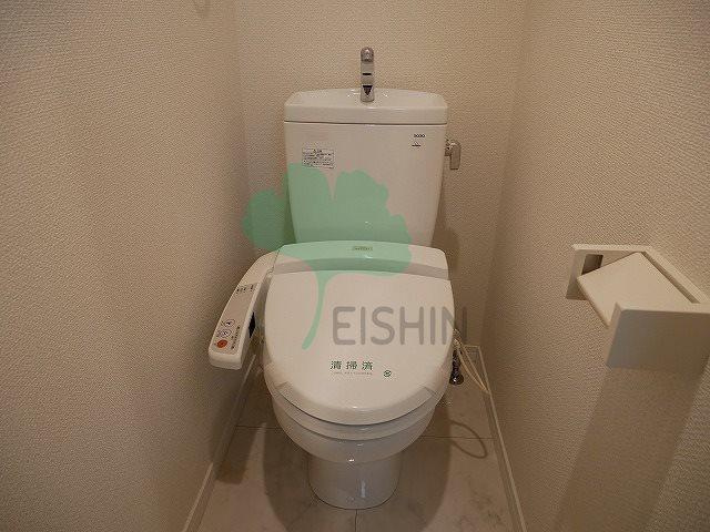 レジデンシャルヒルズ博多駅前2番館のトイレ|温水洗浄付きトイレです！
