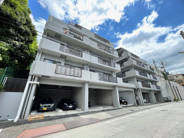 香里ヶ丘ビューハイツS棟の外観