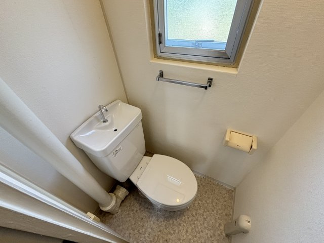 堺市南区竹城台１丁の賃貸マンションのトイレ
