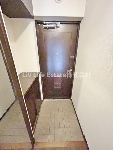 メゾングレージュの玄関