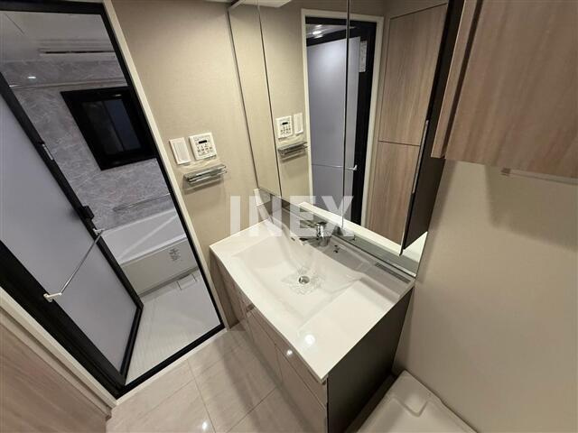 横浜市中区若葉町１丁目の賃貸マンションの独立洗面台