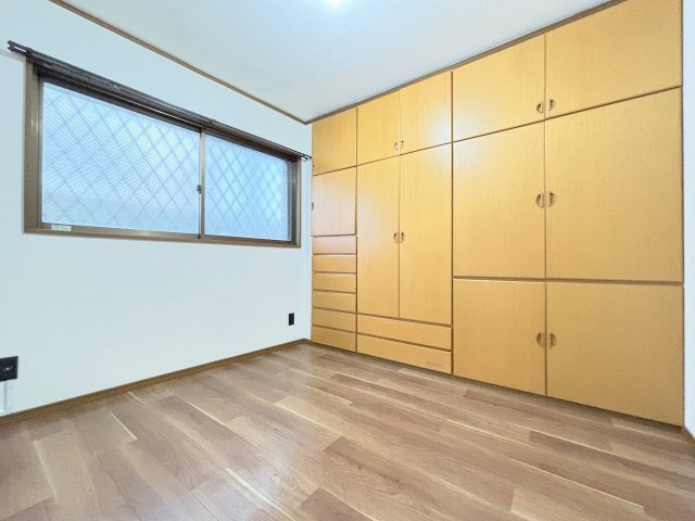 リヴィエール淀の洋室