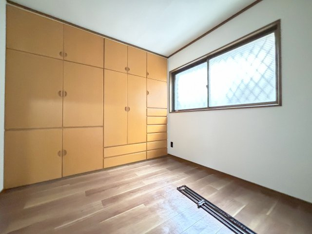 リヴィエール淀の洋室