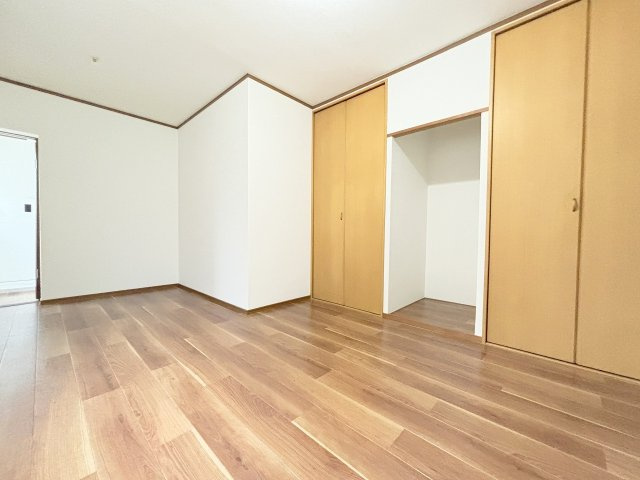 リヴィエール淀の洋室