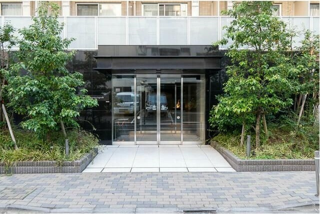 シェル品川戸越のエントランス