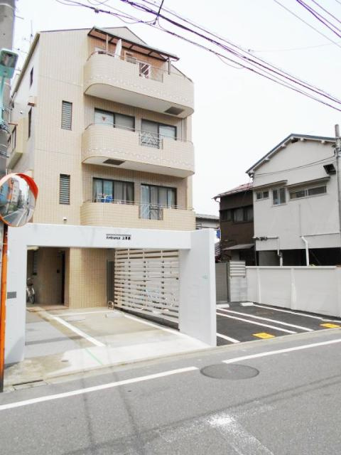アンビアンス上目黒のエントランス