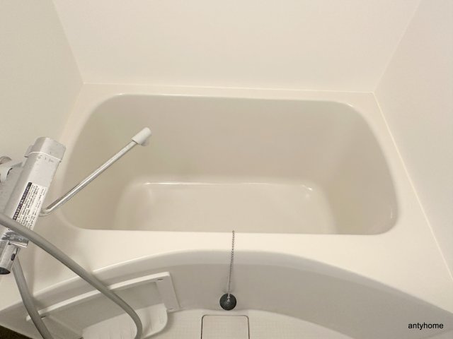 ファーストフィオーレ九条の浴室