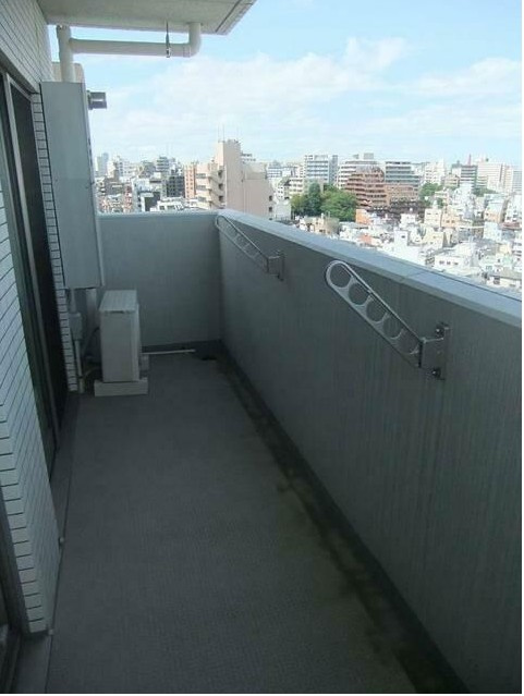 【バルコニー】