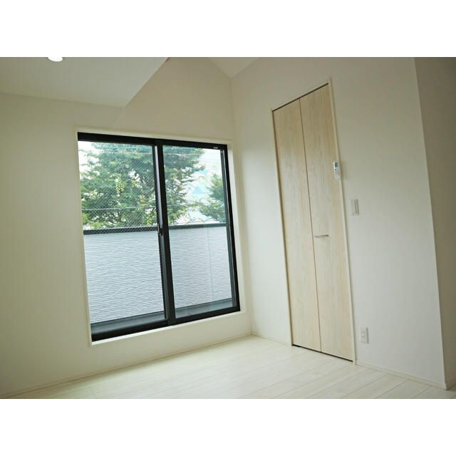 小平市仲町戸建の寝室