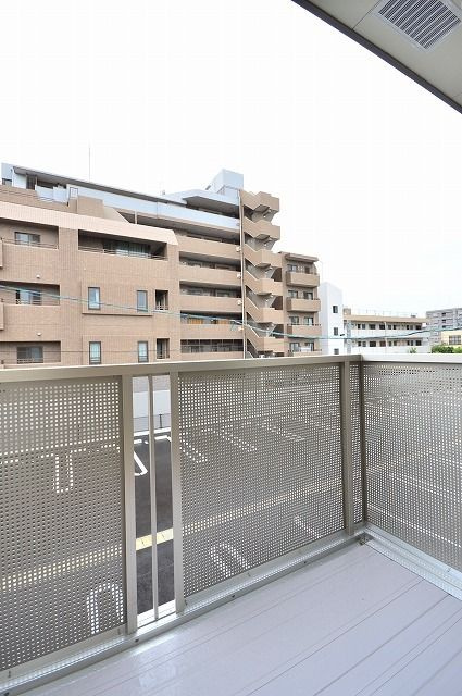 ベローナ春日野のバルコニー