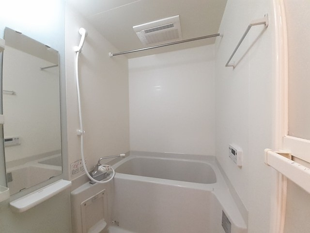 スカイシャトレ柚須の浴室|清潔感のある浴室です！