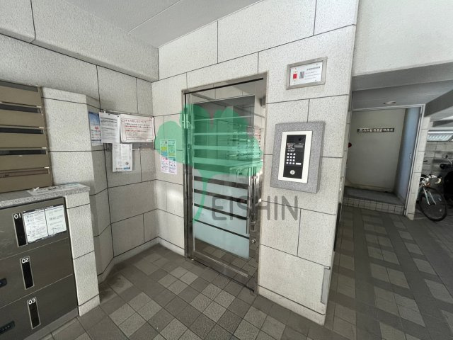 フォンス平尾のエントランス