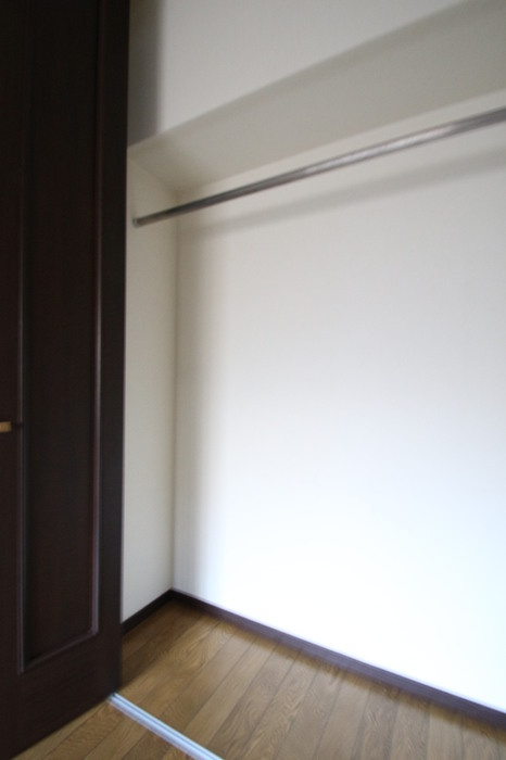 ライオンズマンション西新南の収納|クローゼット