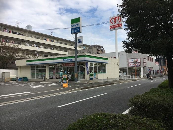 ライオンズマンション西新南|ファミリーマート早良昭代3丁目店 322m