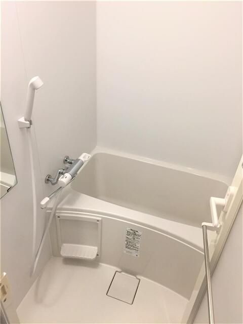 Ｓ－ＲＥＳＩＤＥＮＣＥ松戸ｂｅｎｅの浴室
