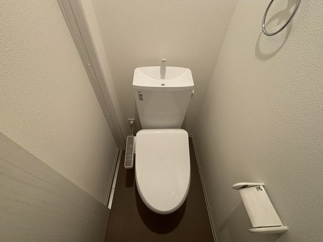 ジーメゾン川越稲荷町のトイレ