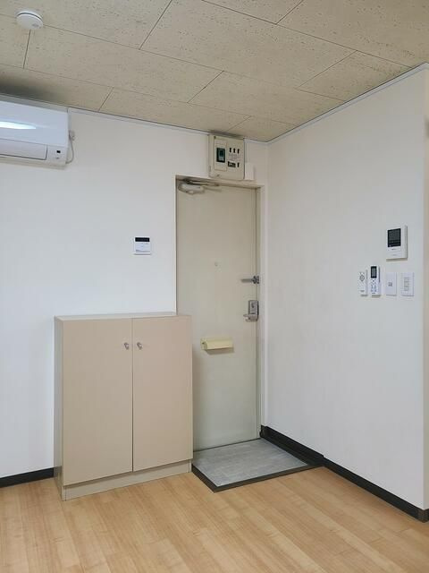 ブランメゾン長後の玄関