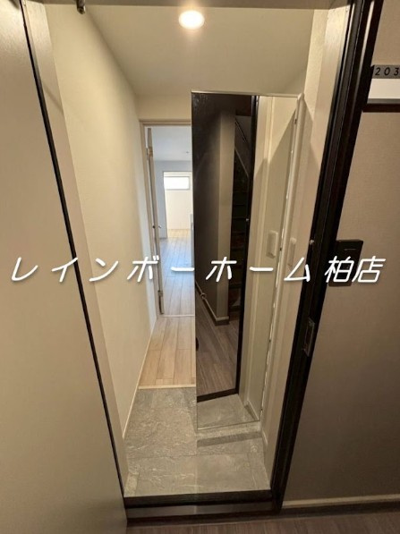特典：仲介手数料が無料です!!の玄関|同施工。参考写真。