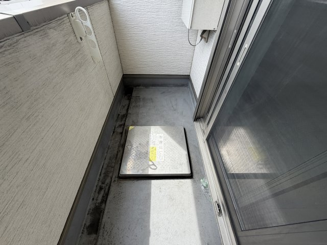 クリエオーレ東大物町のバルコニー