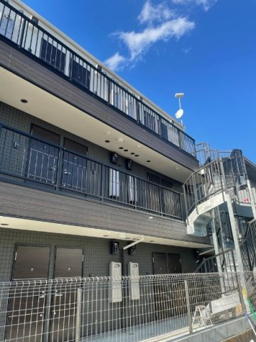 川崎市麻生区上麻生７丁目のアパートの外観