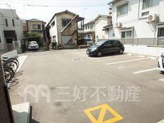 ウインステージ箱崎Ⅱの駐車場