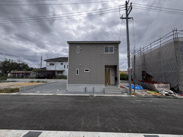 三木市志染町中自由が丘1丁目新築戸建3号棟の前面道路含む現地写真|2026年9月13日撮影