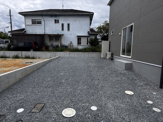 三木市志染町中自由が丘1丁目新築戸建3号棟の駐車場|2026年9月13日撮影