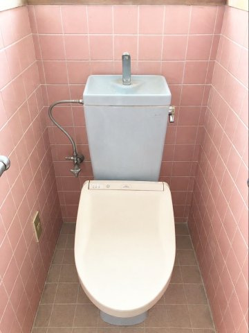 糟屋郡篠栗町大字乙犬 中古戸建のトイレ|各階にトイレがあります！