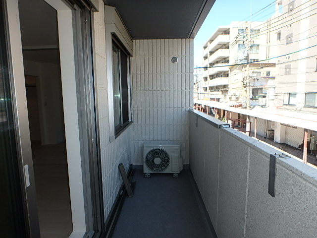 TERRA甲子園口のバルコニー