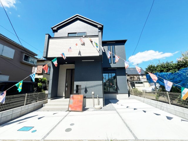 【外観】 | 三芳町藤久保　新築一戸建住宅　全1棟　（ふじみ野店） | コンビニ、スーパーが徒歩10分以内に充実。