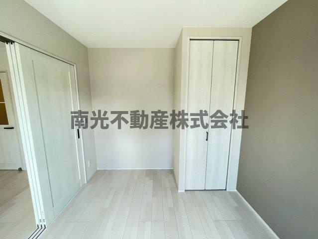 Louis Apartment 長瀬ノールの洋室