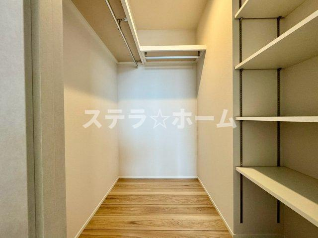ディークラディア豊中少路プレビシオンコートの収納|ゆったり使えるWICです