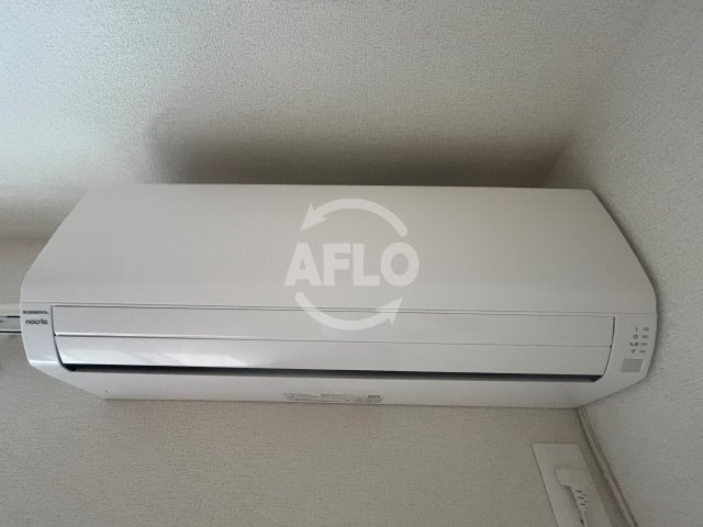 シャーメゾン阪南ガーデンの設備|シャーメゾン阪南ガーデン　エアコン
